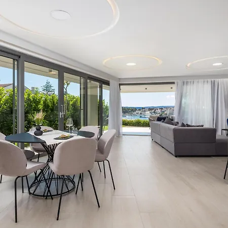 Pet Friendly In Krk With Kitchen Διαμέρισμα Krk Town
