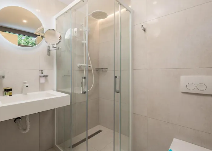 3 Bedroom Front In Krk 크르크