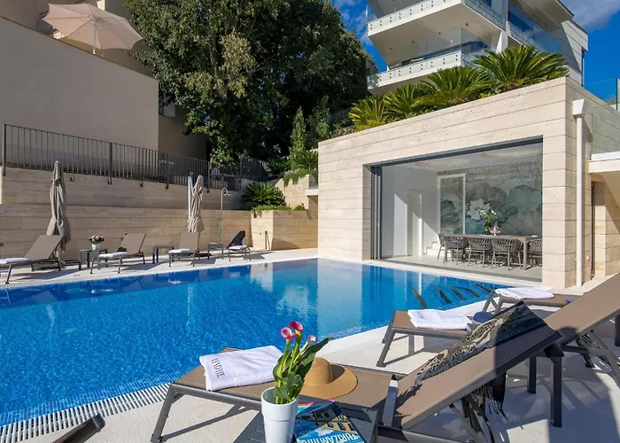3 Bedroom Front In Krk Апартаменты *