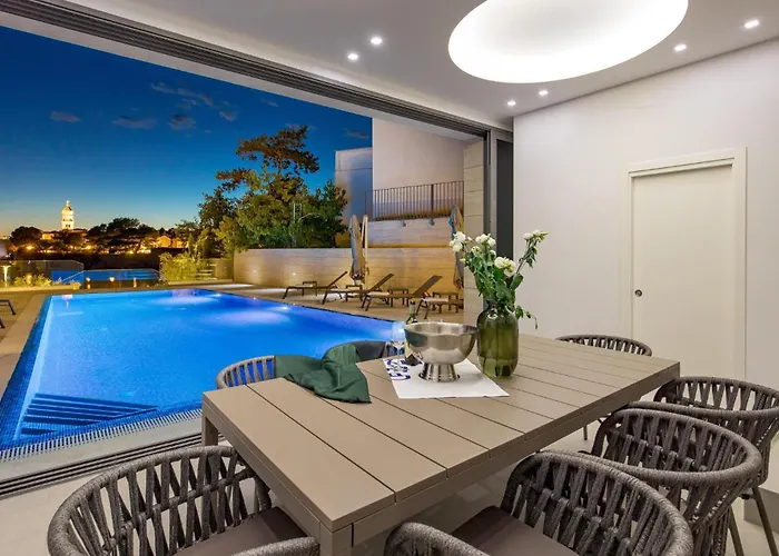 3 Bedroom Front In Krk Апартаменты