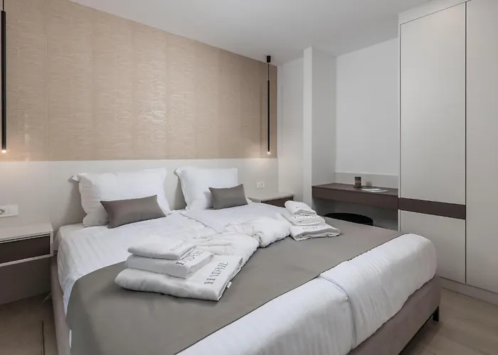3 Bedroom Front In Krk Апартаменты