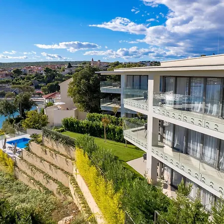 3 Bedroom Front In Krk * Krk Town