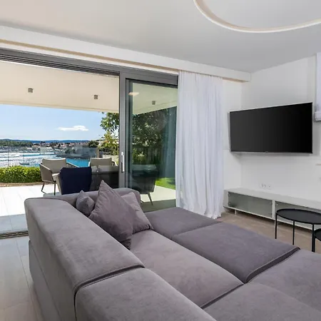 3 Bedroom Front In Krk Krk Town